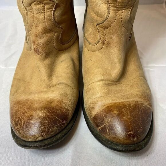 Jessica Simpson distressed western boot - Picture 6 of 7